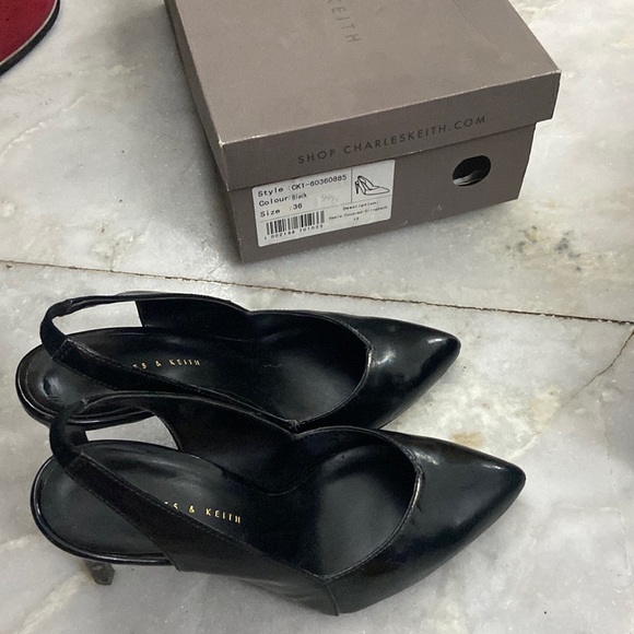 Charles n Keith heels - Picture 3 of 6